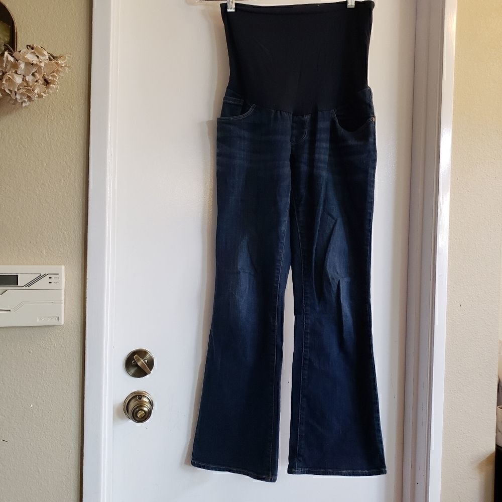 Pea in the pod size medium full panel jeans